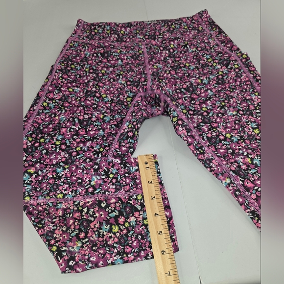 Tek Gear Workout Gear Women's Floral Pink Leggings Crop Size XL AE-2282 - Picture 5 of 14